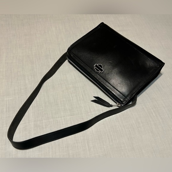 Harley-Davidson Handbags - Harley Davidson Elegant Black Leather Shoulder Bag